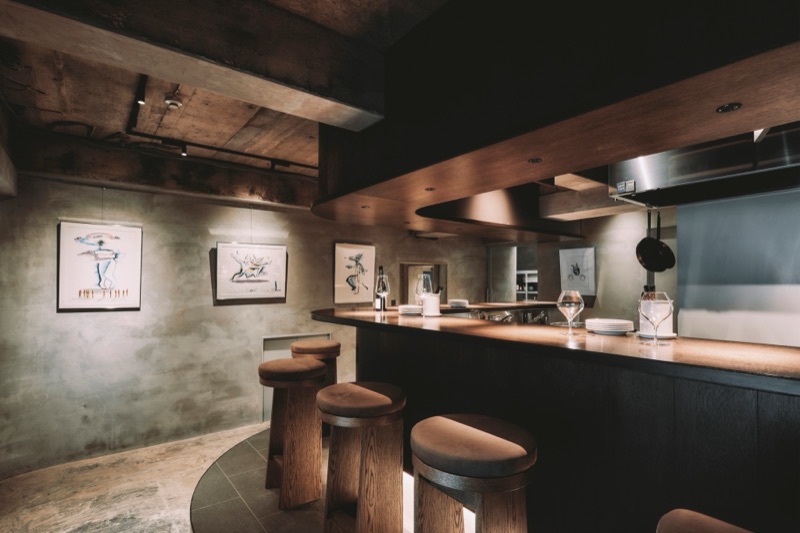 NEUTバーカウンター